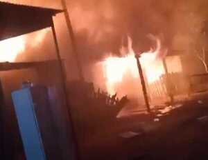 Incendio consume toda una vivienda  - Oasis FM 94.3