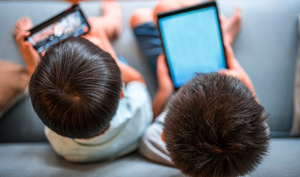 Diario HOY | ¿Qué hacer con los niños en vacaciones?: advierten sobre el mal uso de la tecnología