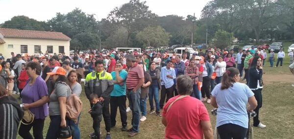 Video: elecciones internas en Sapucái arrancaron con incidentes - Política - ABC Color