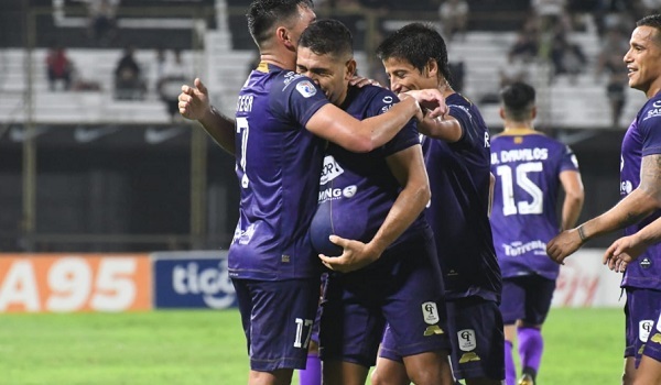 Olimpia cae ante Tacuary en el inicio del Clausura