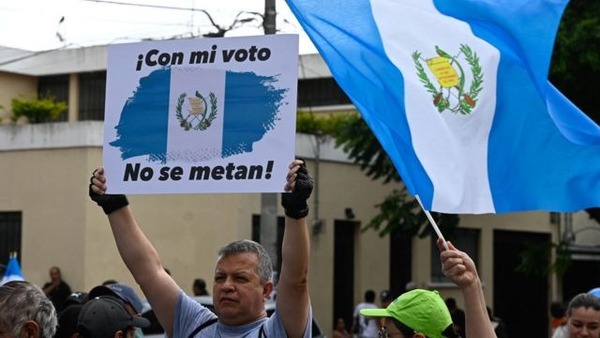 Suspenden oficialización de resultados de las elecciones en Guatemala