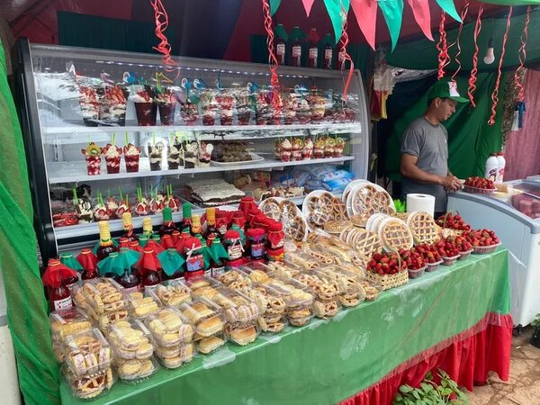 Expo Frutilla de Areguá: ofrecen novedoso “levantol”  - Nacionales - ABC Color