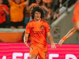 Vídeo: El agónico gol de Iván Franco para el empate del Dynamo - Fútbol Internacional - ABC Color