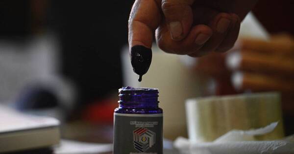 La Nación / Internas coloradas: jornada tranquila en locales a nivel país, informan