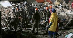 La Nación / Derrumbe en Paulista totaliza 14 muertos, incluyendo 6 menores