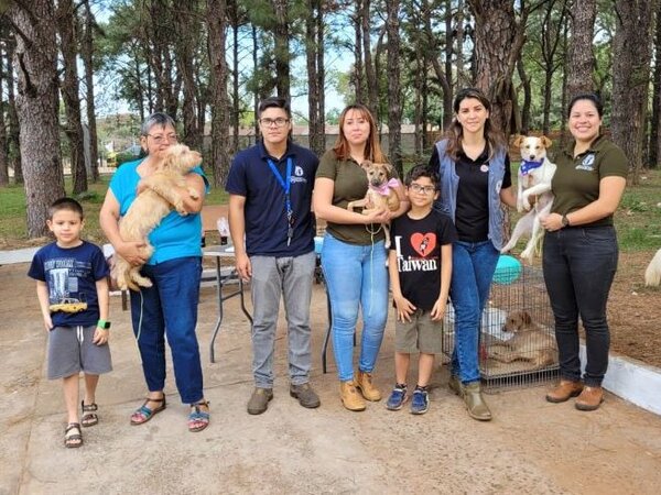 Más de 380 mascotas vacunadas y desparasitadas en jornada AutoCan - ADN Digital