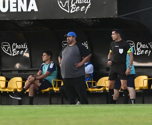 Humberto García: “No nos ganó Trinidense, lo hemos perdido nosotros” - Fútbol - ABC Color