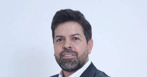 La Nación / Transparencia, descentralización y formación: ejes que propone Gerardo Bobadilla para el CM