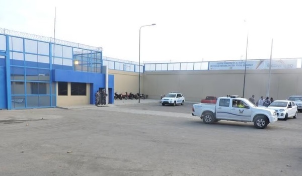 Diario HOY | Cuatro presos aparecen ahorcados en una cárcel de Ecuador