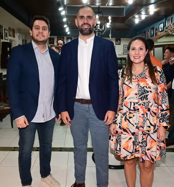 Club Varsovia celebró su séptimo aniversario - Sociales - ABC Color