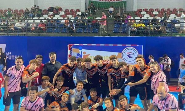 Hernandarias es campeón invicto del Nacional de hándbol