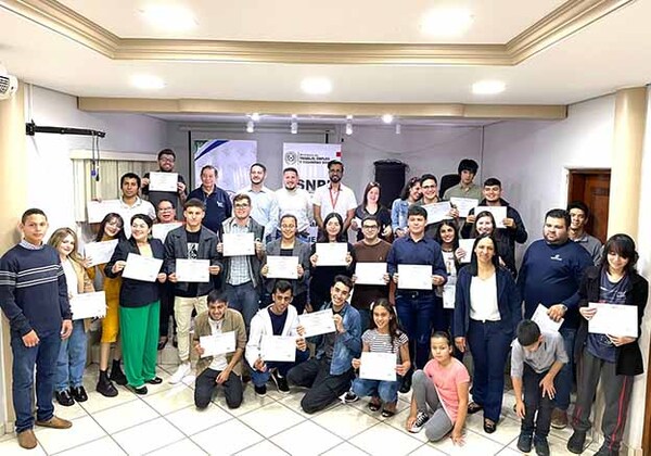 Realizan clausura de curso gratuito de inglés básico en el STEIBI | DIARIO PRIMERA PLANA