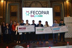 FECOPAR Emprende premio por segundo año a emprendedores con capital semilla