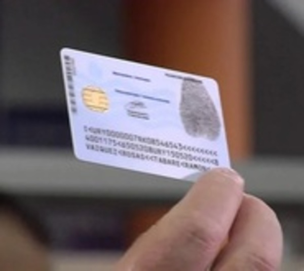 Desde hoy expiden cédulas y pasaportes con chip en en Identificaciones - Paraguay.com