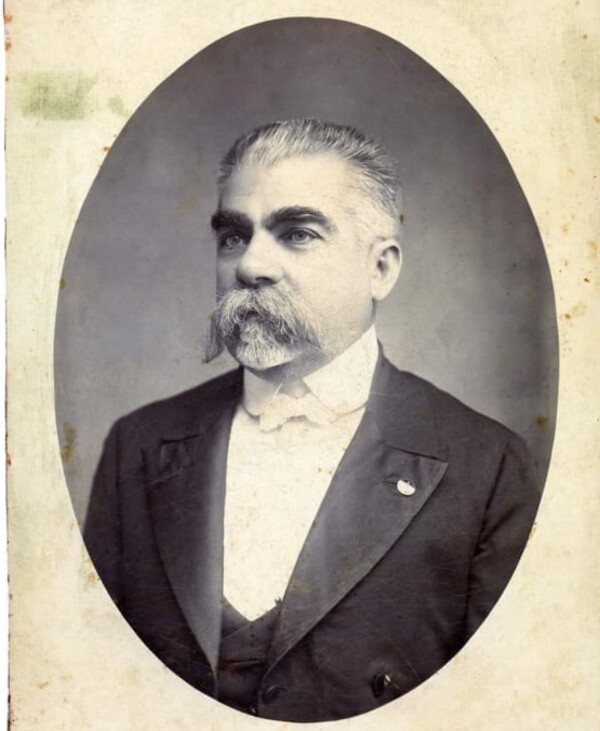 10 de julio: 136 años de la fundación del «Centro Democrático»