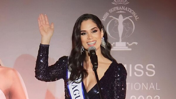 Fabi Martínez sosrprende con su pasarela en el Miss Supranational