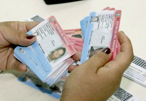 Cédulas y pasaportes con chips se expiden desde hoy | OnLivePy