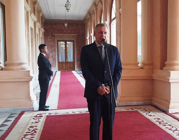 Destacan gestión y compromiso de Abdo Benítez con la industria cárnica porcina - .::Agencia IP::.
