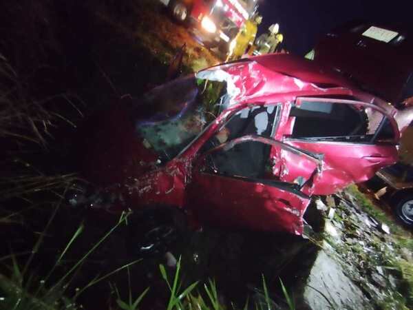 DOS MUJERES FALLECEN TRAS TERRIBLE ACCIDENTE EN TOMÁS ROMERO PEREIRA