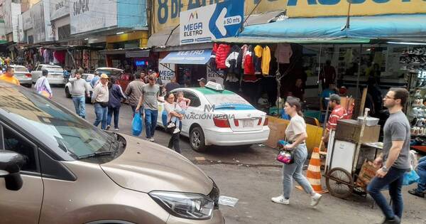 La Nación / Inicio del receso escolar en Brasil ya generó buena presencia de turistas en CDE