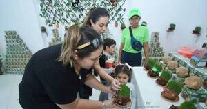 La Nación / Míster Pasto: mascota ecológica de la Expo que enseña a niños el cuidado del entorno