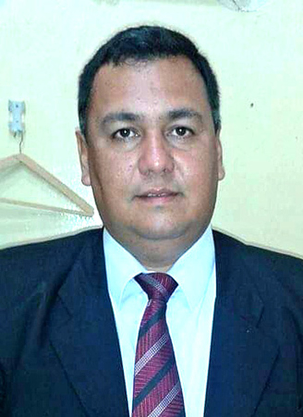 Cuestionado asesor jurídico de la Policía se mantiene inamovible en el cargo - La Clave