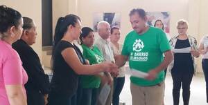 El SNPP lanzó nuevos cursos y entregó certificados a egresados en mecánica de motocicleta en barrio San Francisco
