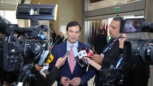 Silvio Ovelar sobre copamiento de la ANR: “El poder se ejerce con la mayoría”