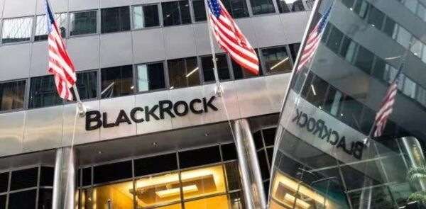 Blackrock prev茅 que la Fed y el BCE suban entre dos y tres veces m谩s las tasas de inter茅s en 2023 - Revista PLUS