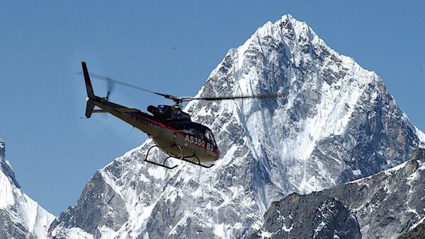 Fallecen 5 mexicanos y un piloto de Nepal al estrellarse helicóptero cerca del Everest