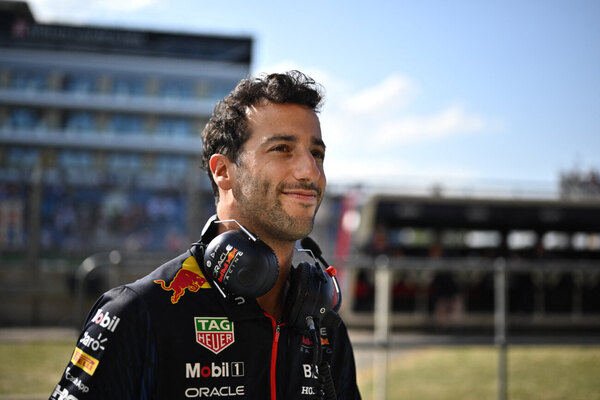 Versus / Daniel Ricciardo reemplaza a Nyck de Vries el resto de temporada en AlphaTauri