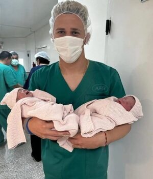 ¡El futbolista Jorge Morel ya tiene a sus mellizas en brazos! - Gente - ABC Color