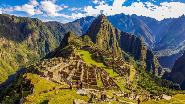Aparece la placa de oro perdida que declaró Machu Picchu como maravilla del mundo