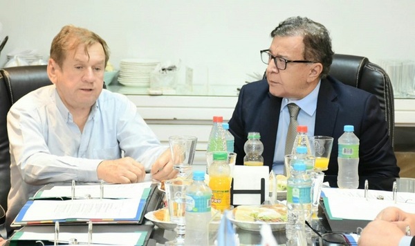 Se reúne en Asunción el Consejo de administración de la EBY