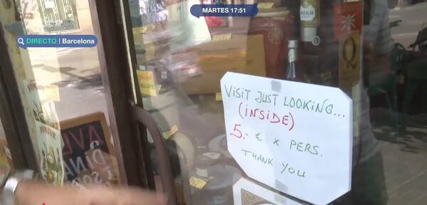 Una tocinería de Barcelona cobra 5 euros por entrar y no comprar nada