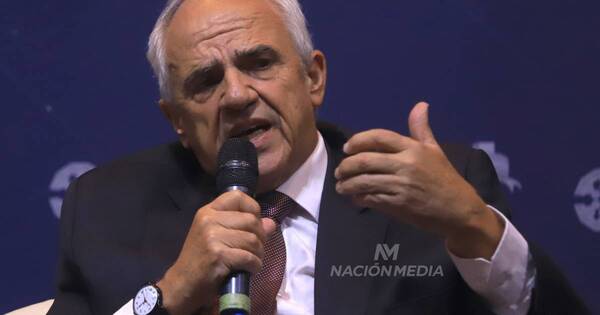 La Nación / Expresidente de Colombia dijo que la ideologización política daña la integración