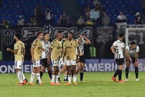 Conmebol multó a Libertad por racismo en la Copa Libertadores - Libertad - ABC Color