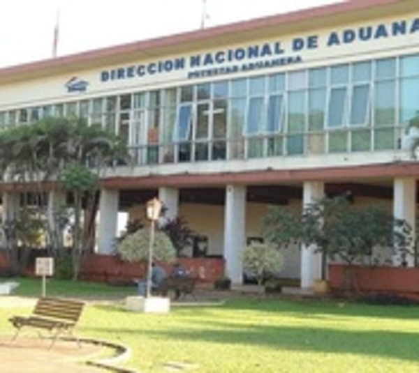 Aduaneros en contra de proyecto que busca unificar Aduanas y SET - Paraguay.com