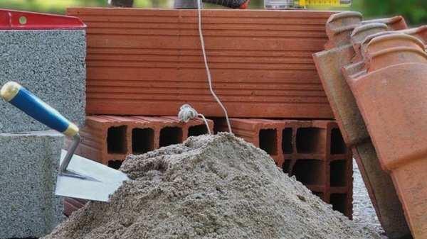 Imputan a dos sujetos por presunta estafa en la construcción de una vivienda - Noticias Paraguay