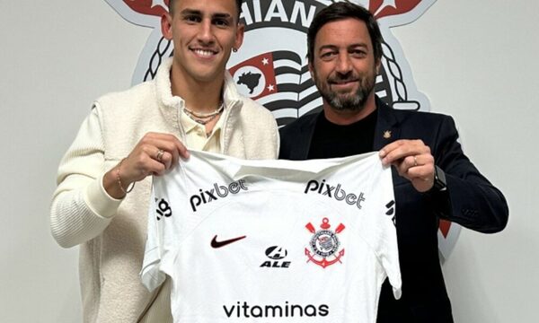 Pelotero paraguayo, Matías Rojas, presentado en el Corinthians
