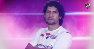Versus / Blas Cáceres fue presentado oficialmente en el "Templo Académico"