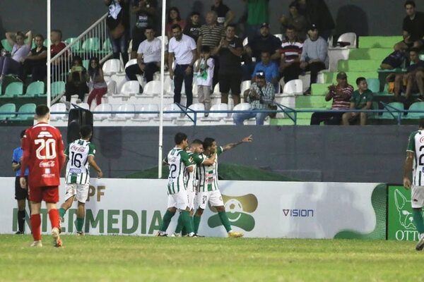 Rubio Ñu vuelve al triunfo en la Intermedia - Fútbol - ABC Color