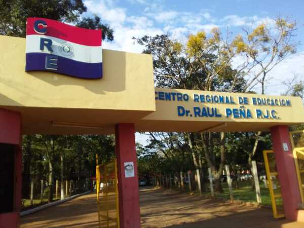 Salta una nueva denuncia contra docentes del CRE por maltrato a alumnos - Radio Imperio