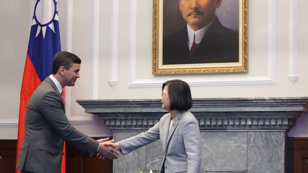 Santiago Peña y la presidenta de Taiwán sellan lazos de alianza bilateral