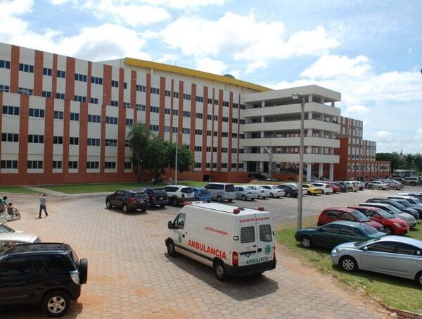 Pronóstico reservado para gemelos unidos que nacieron en el Hospital de Clínicas · Radio Monumental 1080 AM