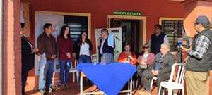 Municipio brinda apoyo económico a biblioteca, escuela y hogar de ancianos de Encarnación
