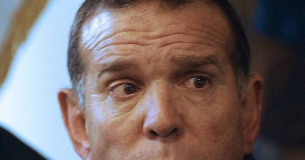 La Nación / Napout ya fue operado: “Salió todo bien, era una catarata bastante madura”, dicen