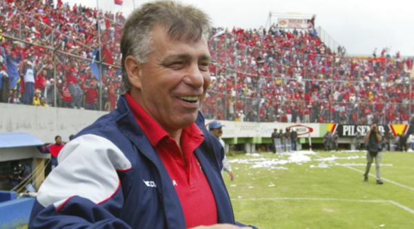 Campeón de América tuvo problemas por el cambio de número de su pasaporte | 1000 Noticias