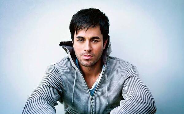 ¡Enrique Iglesias no fue a la boda de su hermana por miedo a la gente!