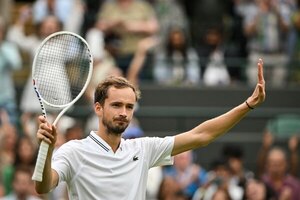 Versus / Medvedev se impone a Eubanks y pasa a semifinales de Wimbledon